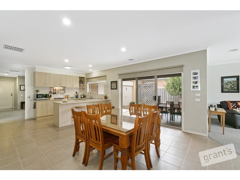 19 Monarch Road, Berwick VIC 3806