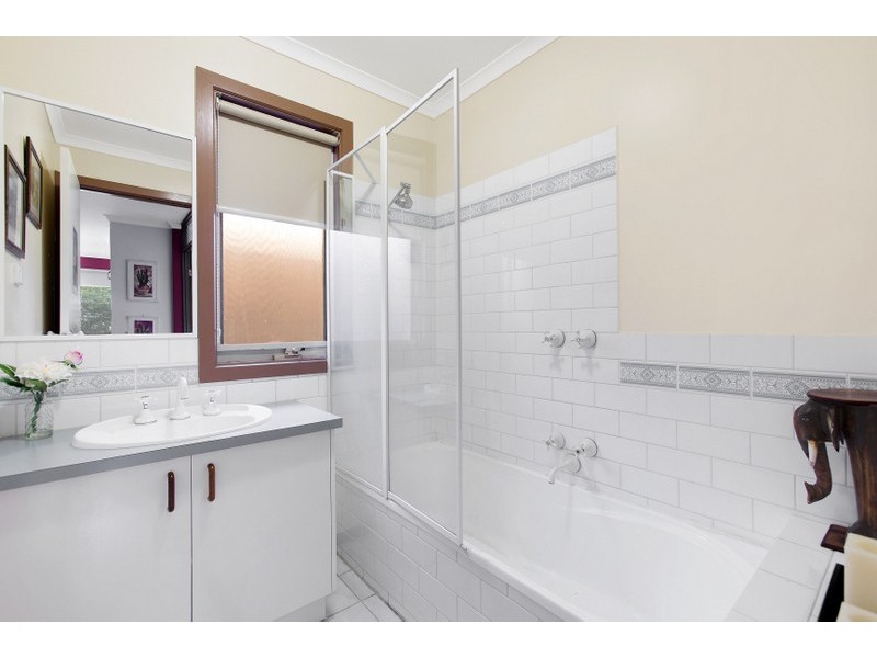 5 Camden Court, Berwick VIC 3806