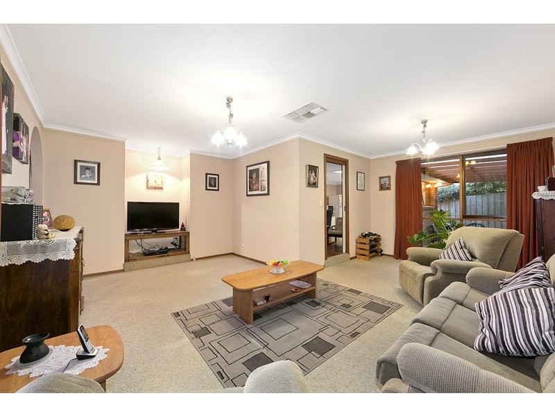 11 Astran Court, Endeavour Hills VIC 3802