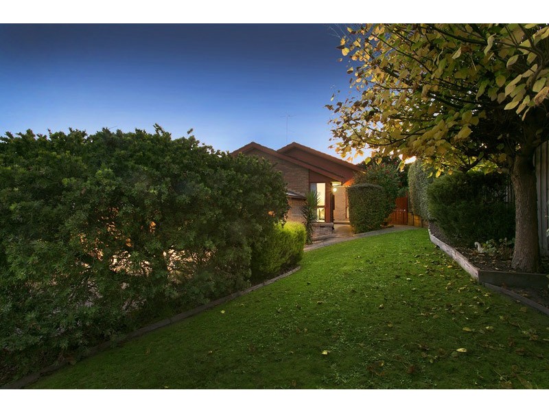 11 Astran Court, Endeavour Hills VIC 3802