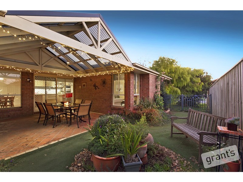 28 Marlesford Crescent, Berwick VIC 3806
