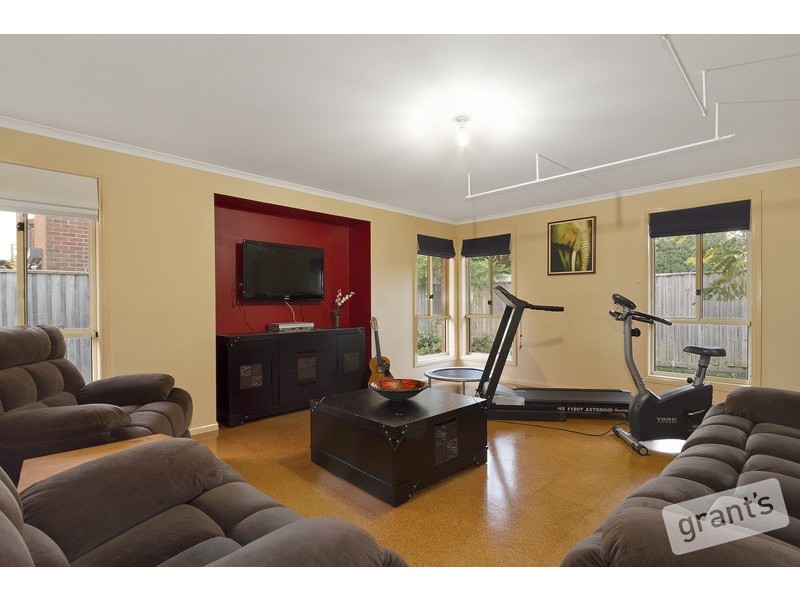 28 Marlesford Crescent, Berwick VIC 3806
