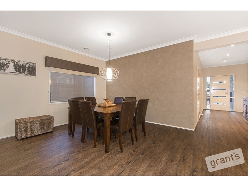 1 Rush Lily Drive, Officer VIC 3809