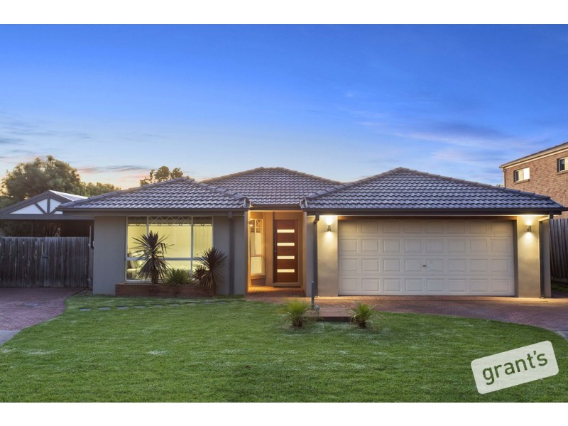 5 Grange Circuit, Beaconsfield VIC 3807