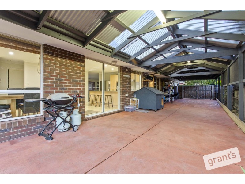 5 Grange Circuit, Beaconsfield VIC 3807