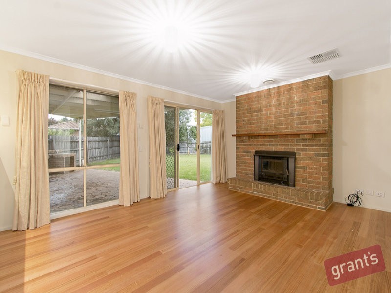 4 Topaz Place, Narre Warren VIC 3805