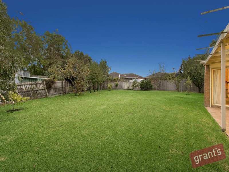 4 Topaz Place, Narre Warren VIC 3805