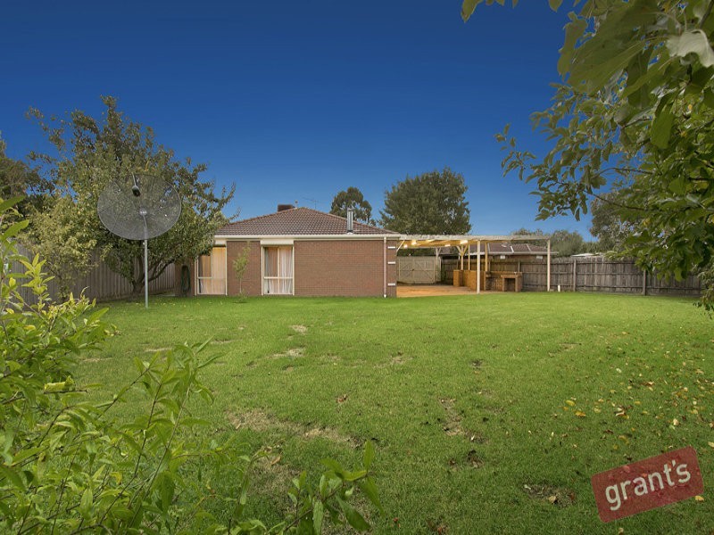 4 Topaz Place, Narre Warren VIC 3805