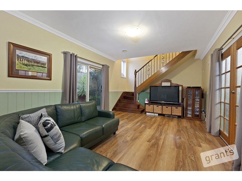 8 Glamis Rise, Beaconsfield VIC 3807
