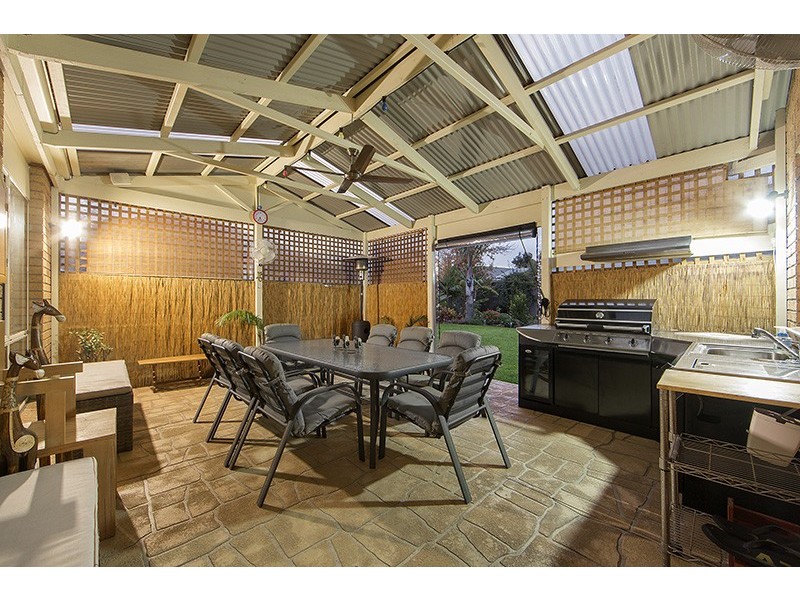 9 The Esplanade, Narre Warren South VIC 3805