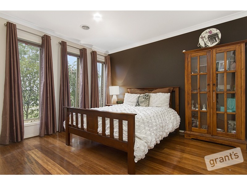 2 Roseville Court, Berwick VIC 3806