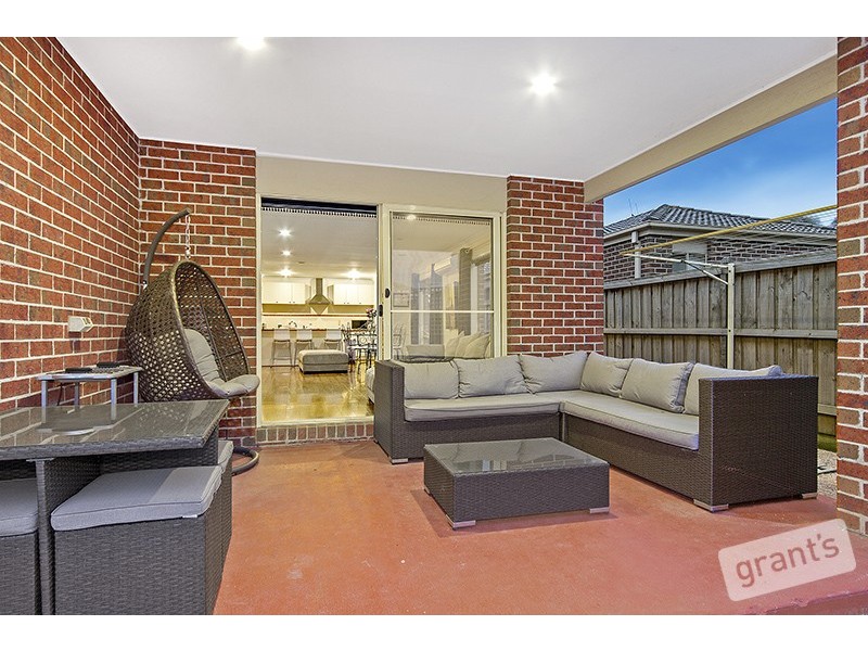 2 Roseville Court, Berwick VIC 3806