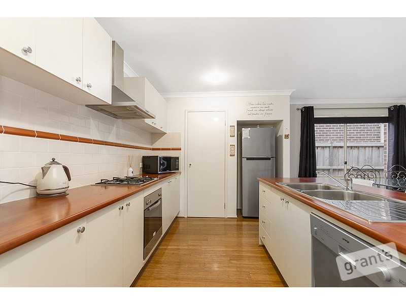 2 Roseville Court, Berwick VIC 3806