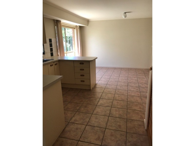 2/47 Cheviot Ave, Berwick VIC 3806