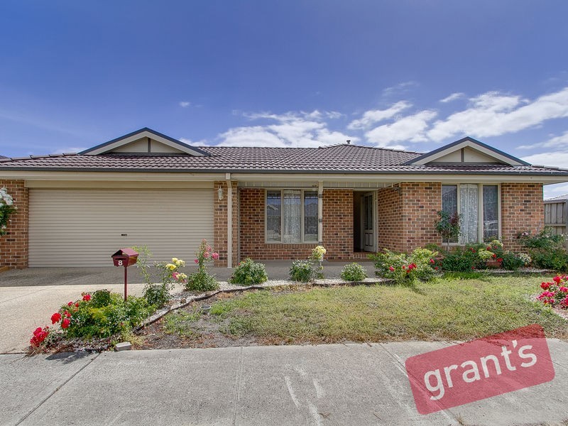 8 Palmer Drive, Narre Warren VIC 3805