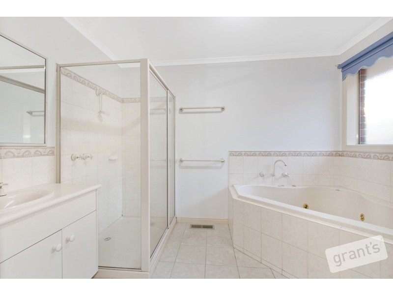 5 Wild Duck Way, Beaconsfield VIC 3807