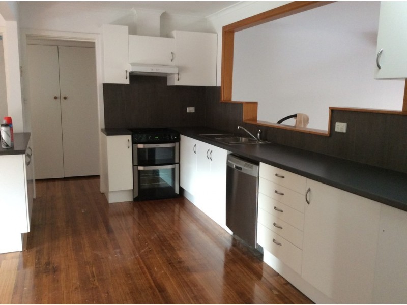 11 Cornwall Street, Hallam VIC 3803