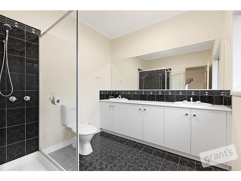 46 Augustus Drive, Berwick VIC 3806