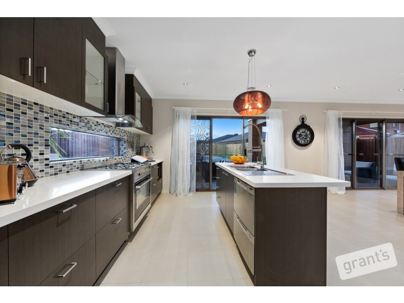 85 The Esplanade, Narre Warren South VIC 3805