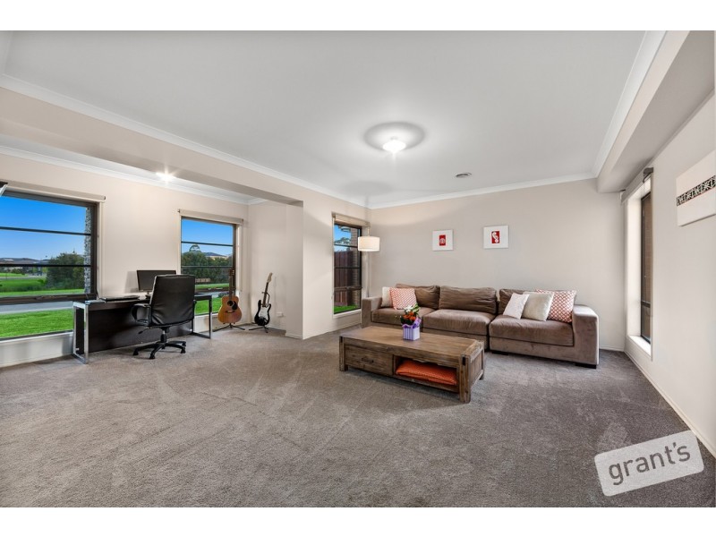 85 The Esplanade, Narre Warren South VIC 3805