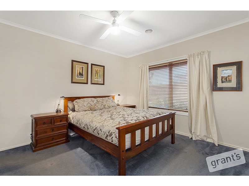 42 Wood Road, Narre Warren South VIC 3805