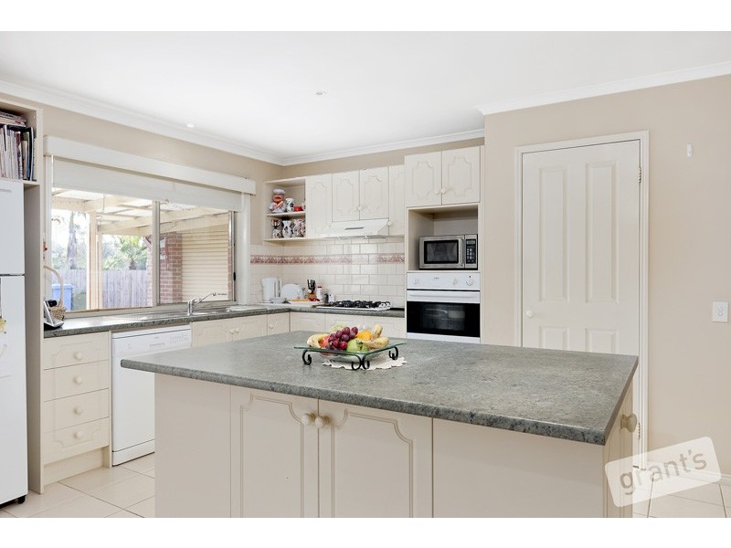 13 Caulfield Court, Narre Warren VIC 3805