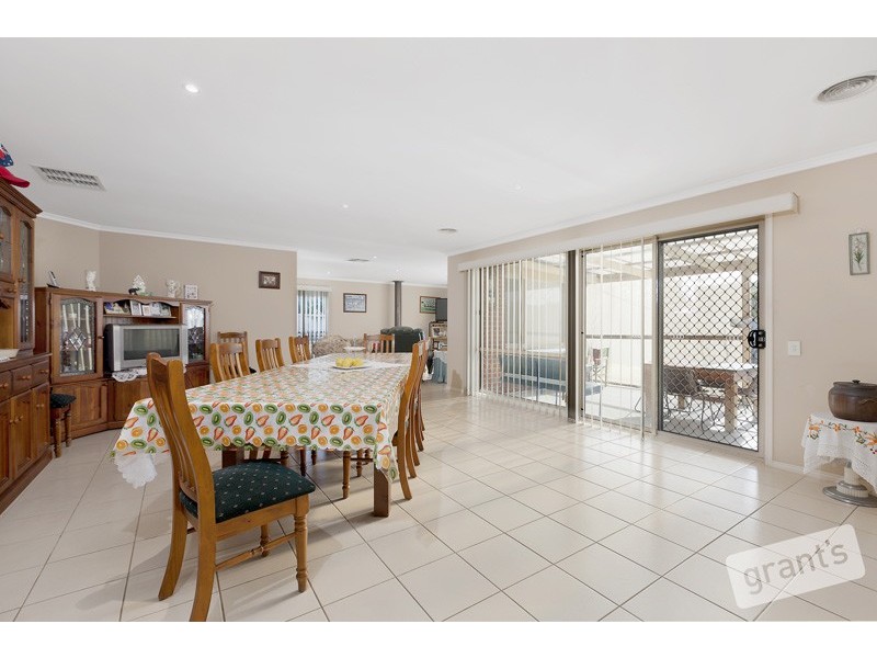 13 Caulfield Court, Narre Warren VIC 3805