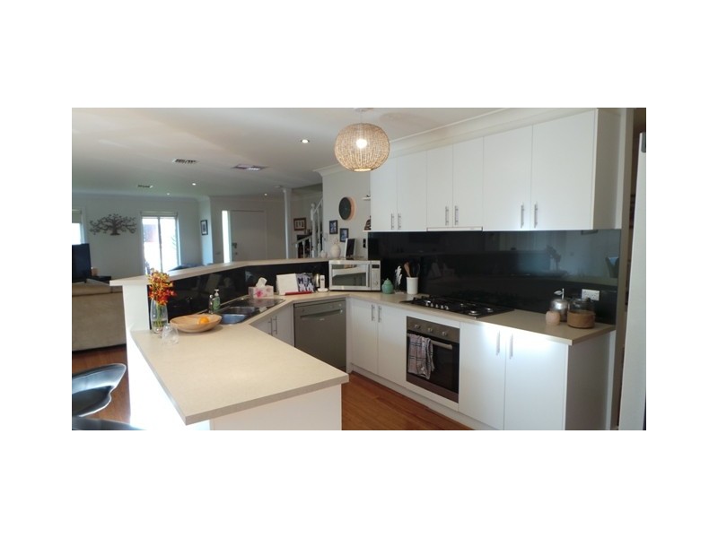 35 The Strand, Narre Warren South VIC 3805