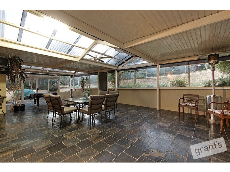 18 Natren Court, Berwick VIC 3806