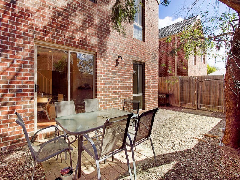 16/2-6 Jerilderie Drive, Berwick VIC 3806