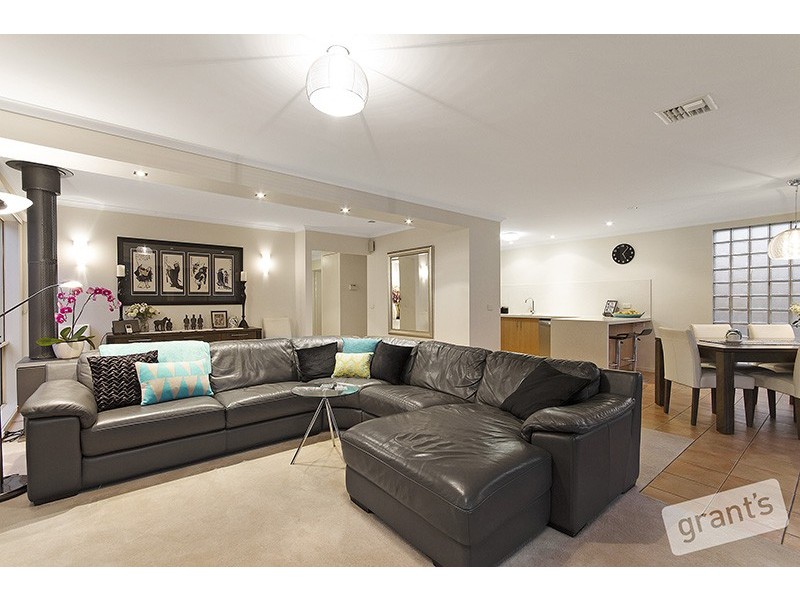 7 Furness Court, Berwick VIC 3806