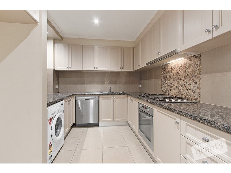 17 Rose Garden Court, Narre Warren North VIC 3804