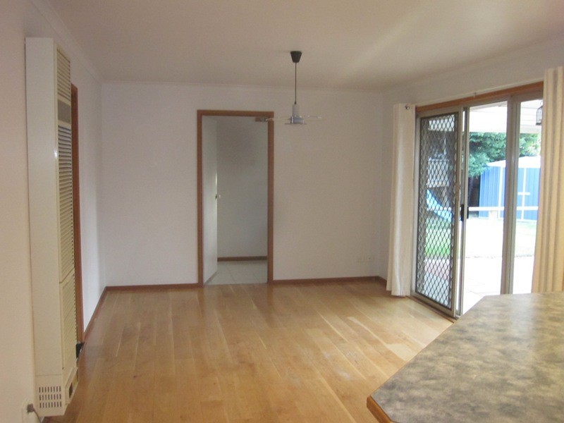 20 Andrea Crescent, Cranbourne North VIC 3977