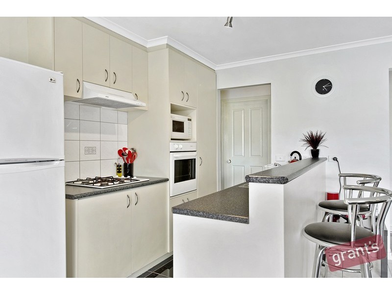 2/118 Fleetwood Drive, Narre Warren VIC 3805