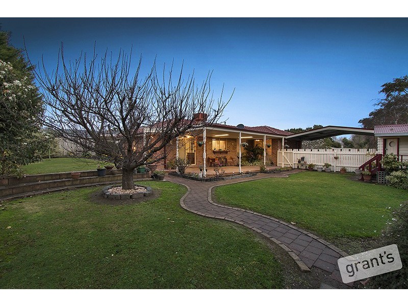 80 Bellevue Drive, Berwick VIC 3806