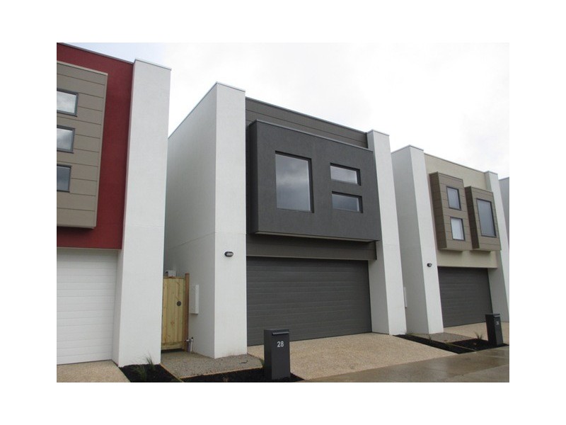 28 Kooyong Close, Officer VIC 3809