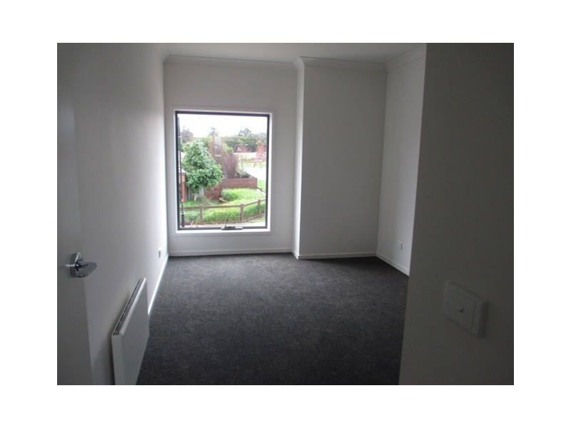 28 Kooyong Close, Officer VIC 3809