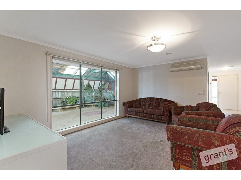 21 Shaftsbury Avenue, Berwick VIC 3806
