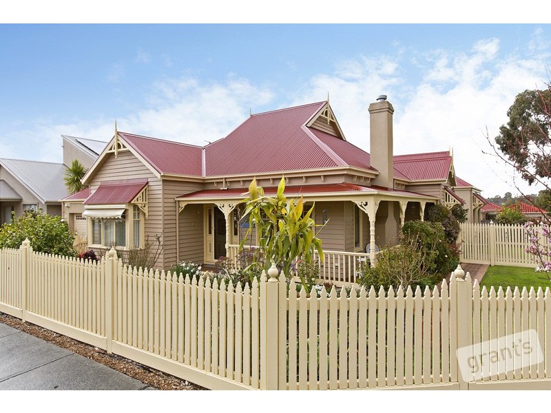 13 Kenny Court, Berwick VIC 3806