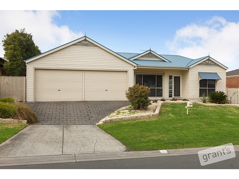 5 Hillandale Rise, Berwick VIC 3806