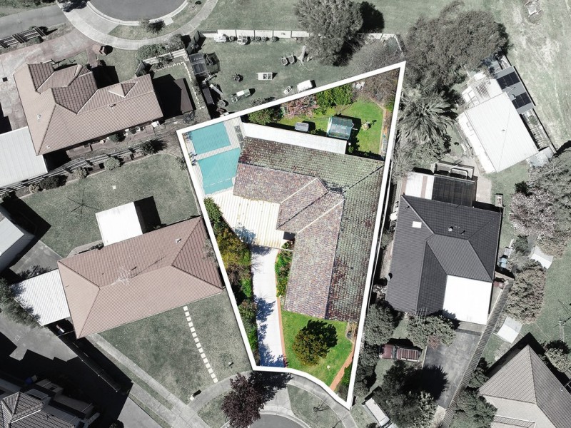 6 Daniher Close, Berwick VIC 3806