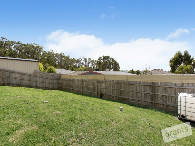 6 Johnsons Place, Pakenham VIC 3810