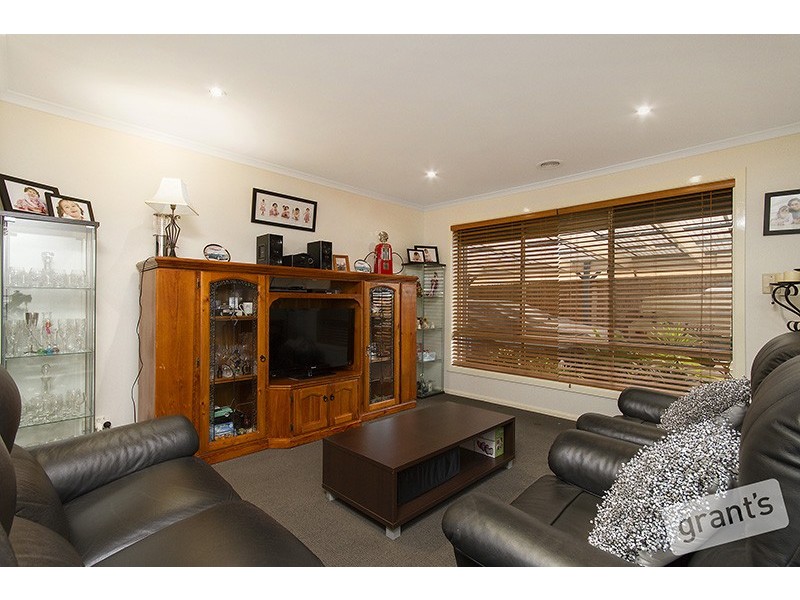 59 Caversham Terrace, Lynbrook VIC 3975