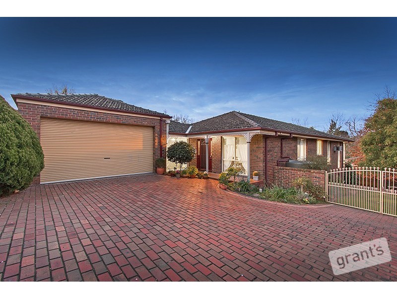 6 Alsop Lane, Berwick VIC 3806