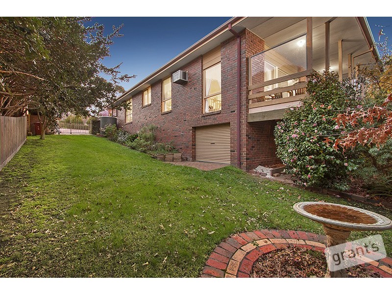 6 Alsop Lane, Berwick VIC 3806