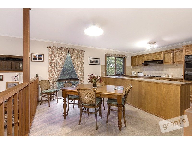 6 Alsop Lane, Berwick VIC 3806