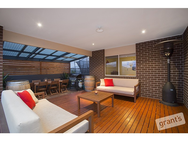 13 Red Gum Circuit, Pakenham VIC 3810