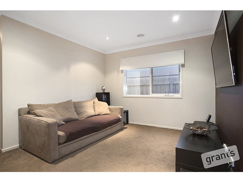 13 Red Gum Circuit, Pakenham VIC 3810