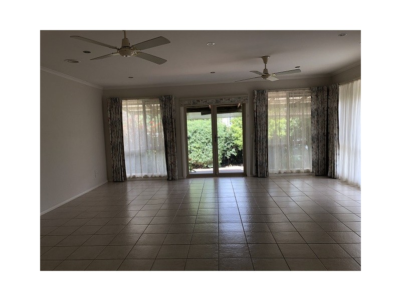 35 John Fisher Drive, Berwick VIC 3806