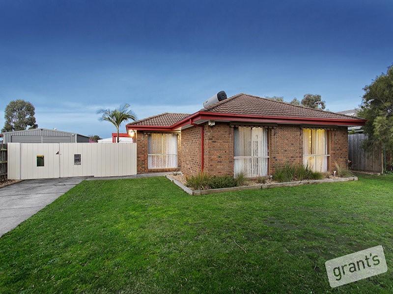 4 Ashton  Place, Pakenham VIC 3810